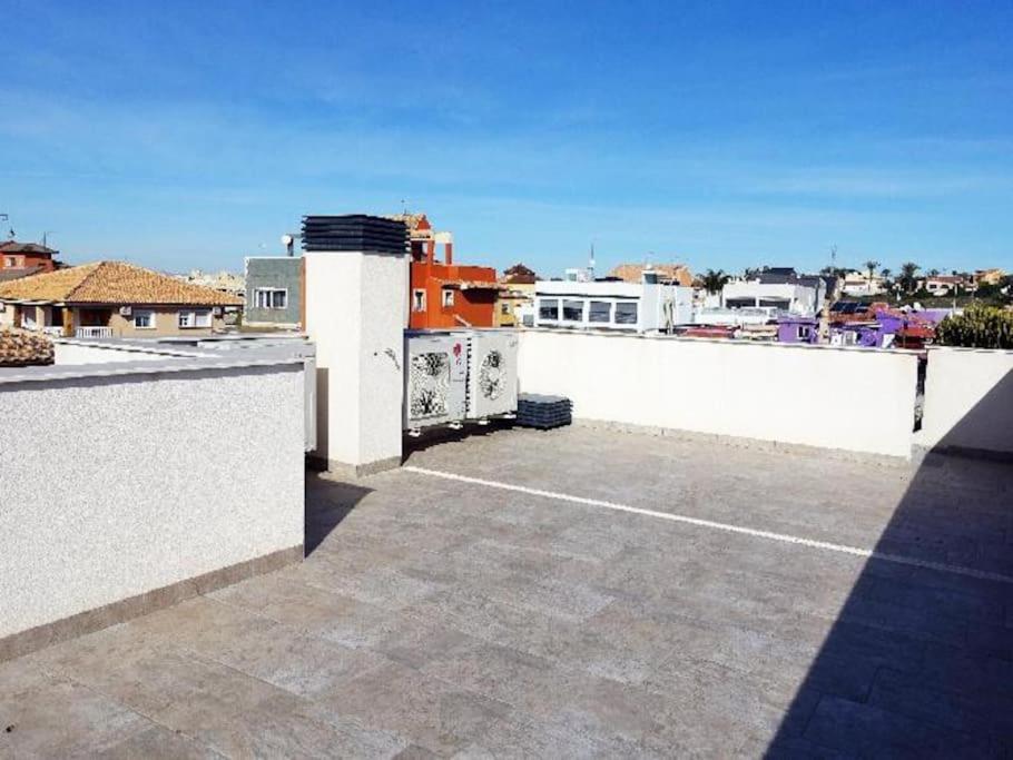 Villa Domicil De Luxe Torrevieja Exterior photo